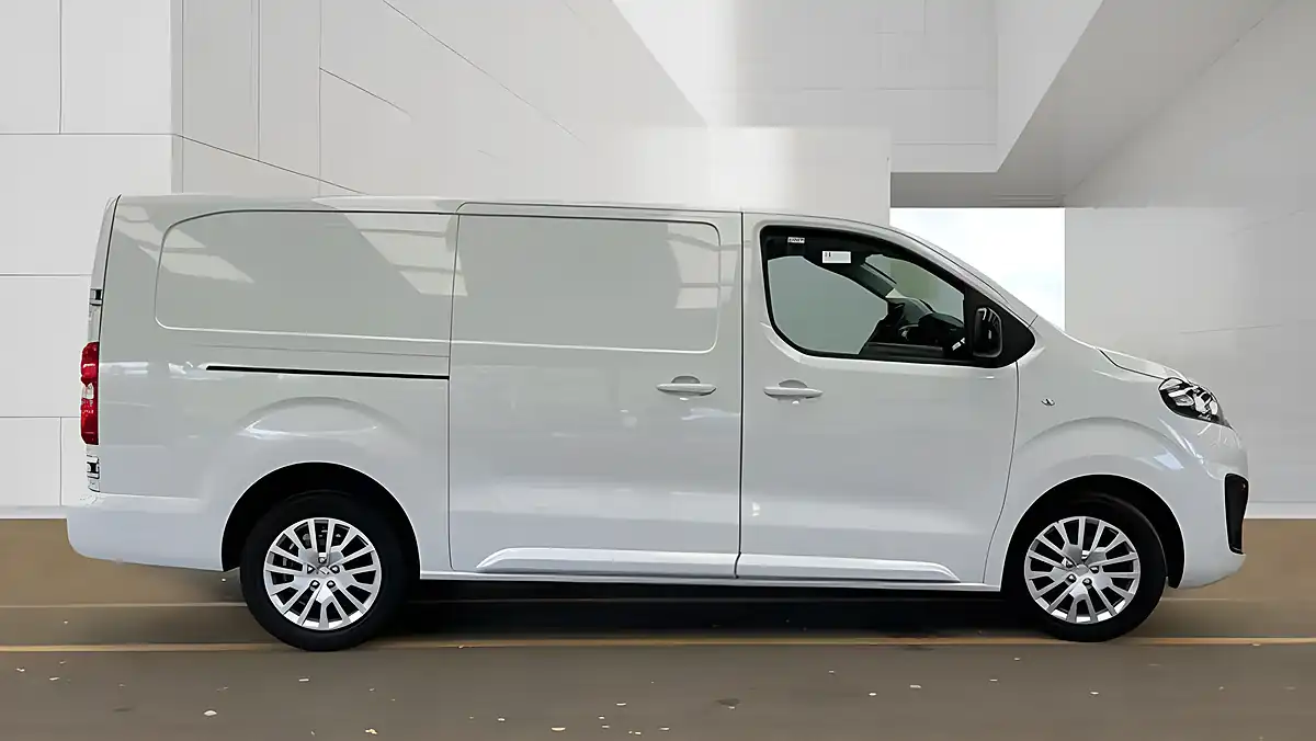 Used 2023 Vauxhall Vivaro Pro White - Interior and Exterior details 5
