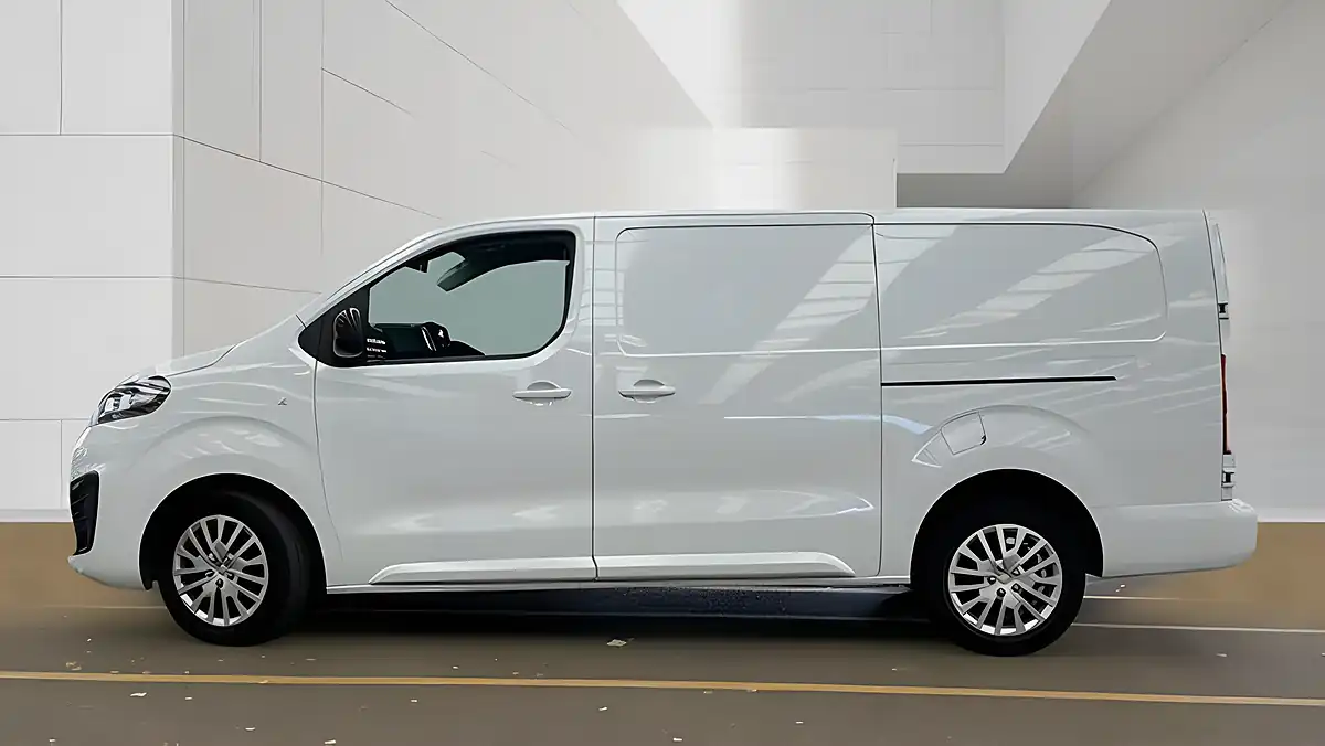Used 2023 Vauxhall Vivaro Pro White - Interior and Exterior details 6