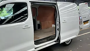 Used 2023 Vauxhall Vivaro Pro White - Interior and Exterior details 8