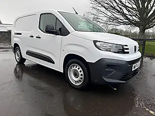 Used 2023 Vauxhall Vivaro Pro White - Interior and Exterior details 9