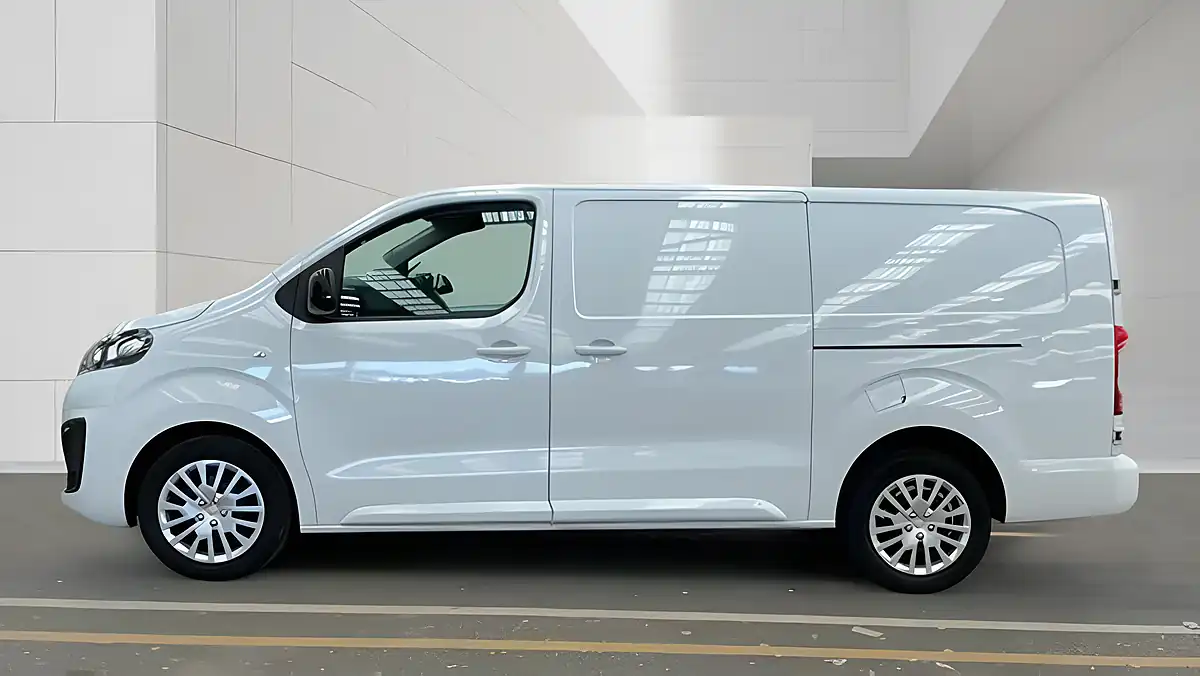 Used 2023 Vauxhall Vivaro Pro White - Interior and Exterior details 6
