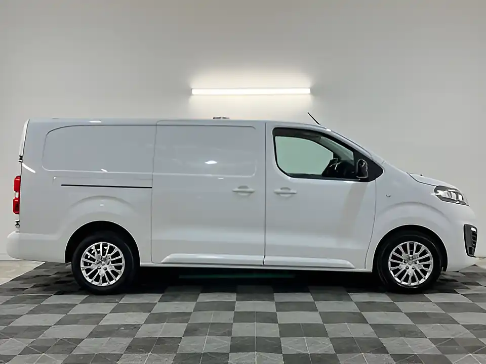 Used 2023 Vauxhall Vivaro Professional S/S Lwb White - Interior and Exterior details 2