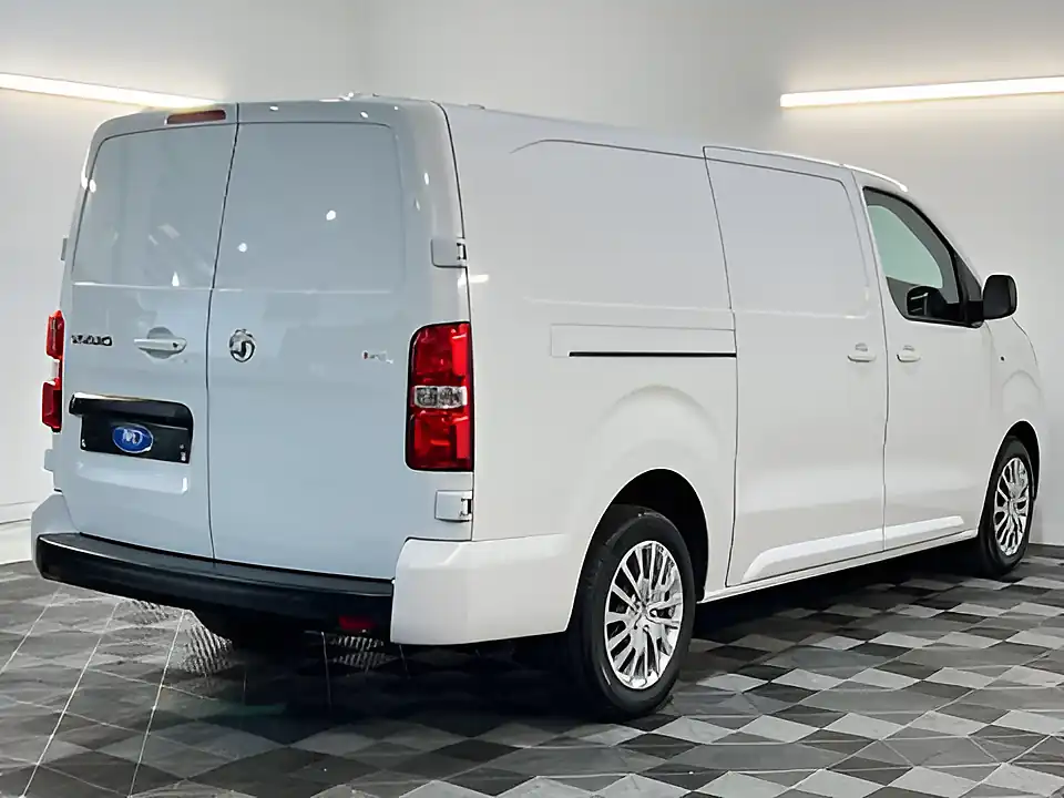 Used 2023 Vauxhall Vivaro Professional S/S Lwb White - Interior and Exterior details 3