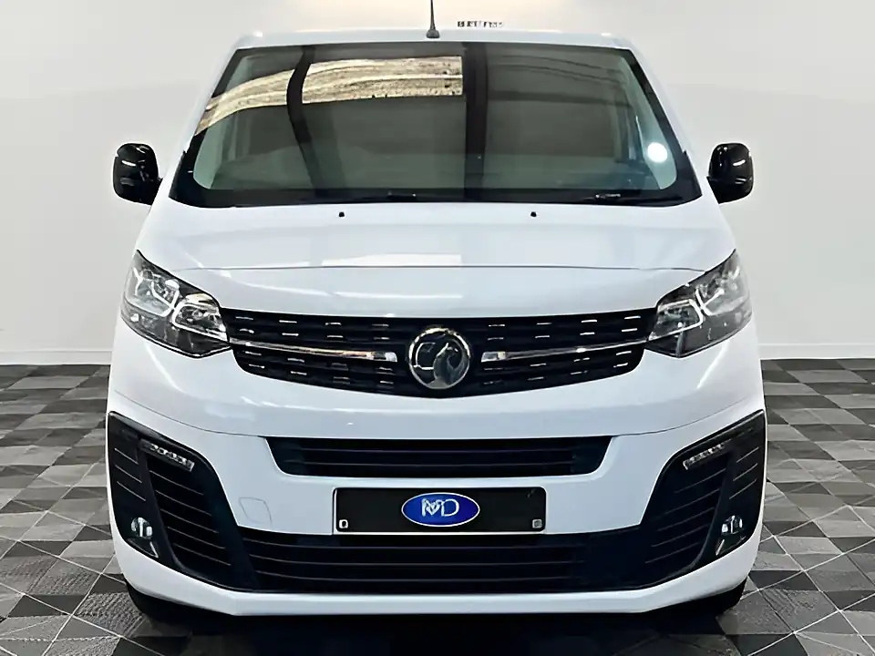 Used 2023 Vauxhall Vivaro Professional S/S Lwb White - Interior and Exterior details 9