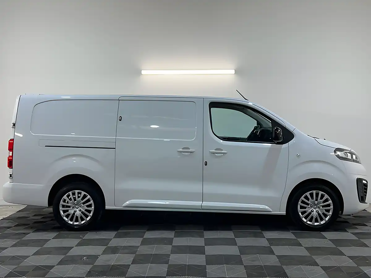 Used 2023 Vauxhall Vivaro Professional White - Interior and Exterior details 2