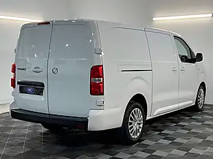 Used 2023 Vauxhall Vivaro Professional White - Interior and Exterior details 3
