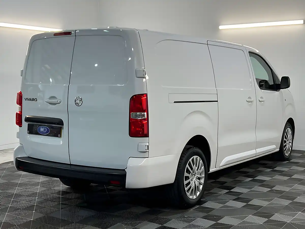 Used 2023 Vauxhall Vivaro Professional White - Interior and Exterior details 3