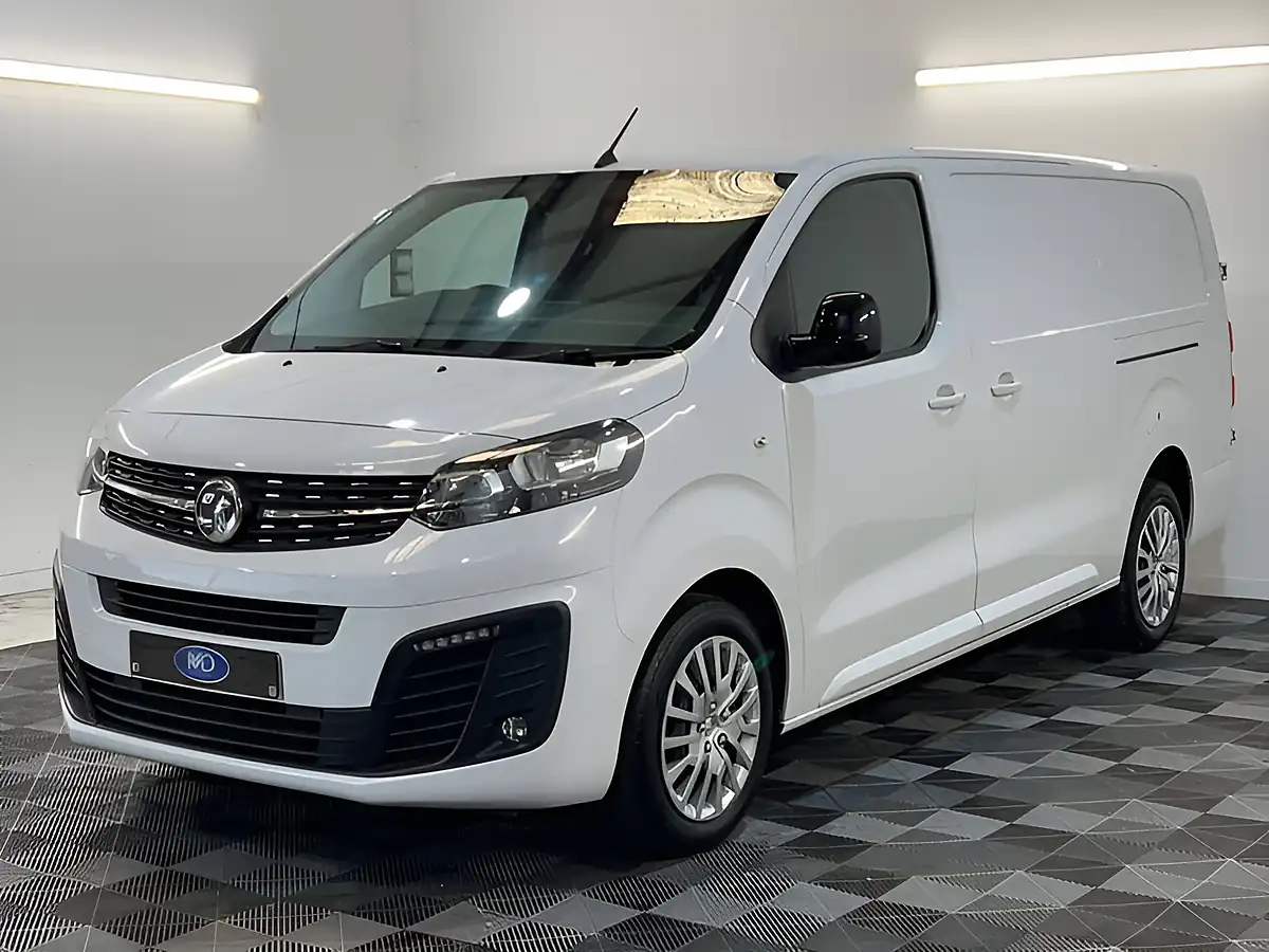 Used 2023 Vauxhall Vivaro Professional White - Interior and Exterior details 6