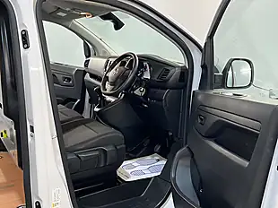 Used 2023 Vauxhall Vivaro Professional White - Interior and Exterior details 9