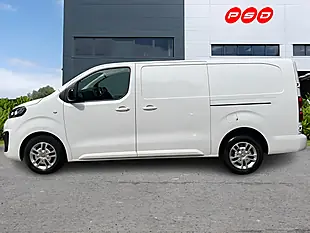 Used 2023 Vauxhall Vivaro Sportive Kaolin White - Interior and Exterior details 5