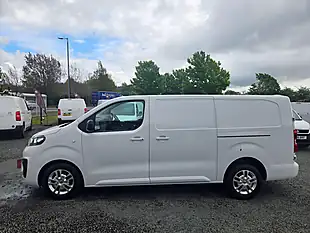 Used 2023 Vauxhall Vivaro Sportive White - Interior and Exterior details 11