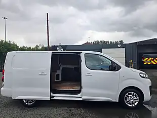 Used 2023 Vauxhall Vivaro Sportive White - Interior and Exterior details 4