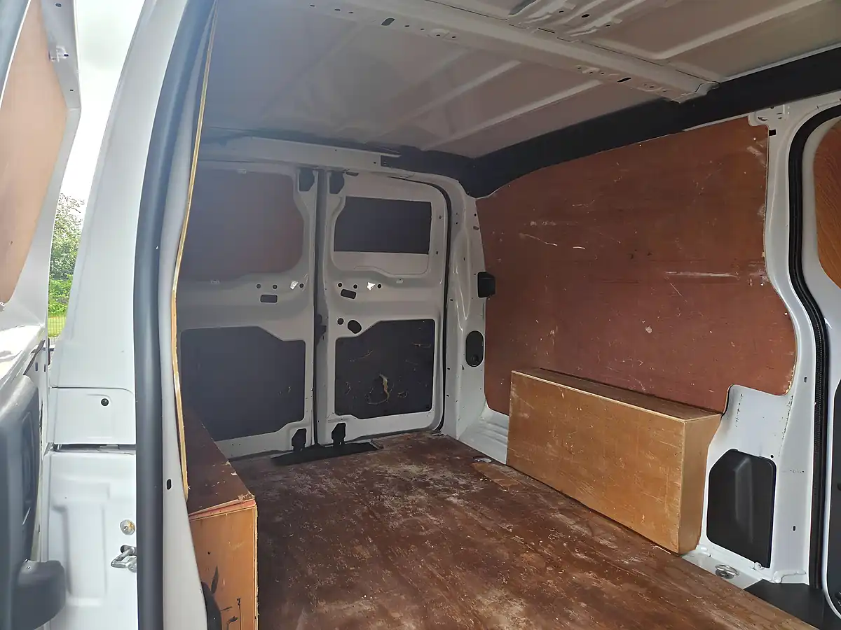Used 2023 Vauxhall Vivaro Sportive White - Interior and Exterior details 6