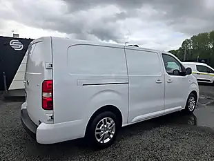 Used 2023 Vauxhall Vivaro Sportive White - Interior and Exterior details 7