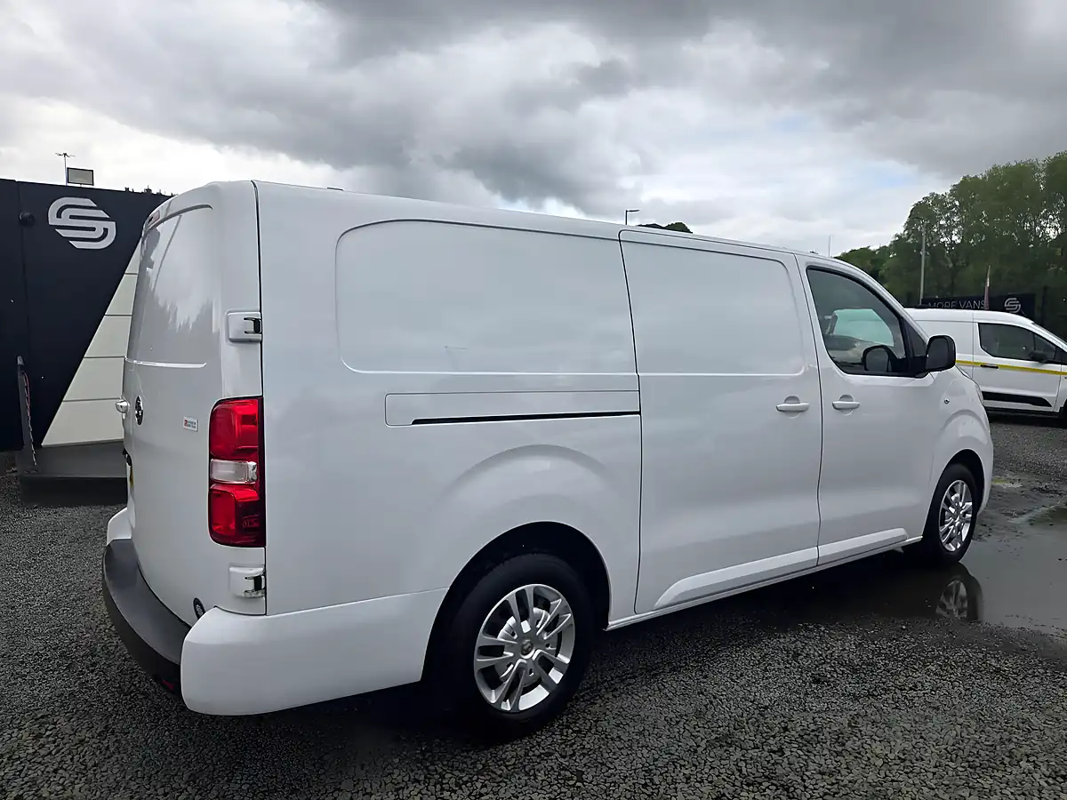 Used 2023 Vauxhall Vivaro Sportive White - Interior and Exterior details 7