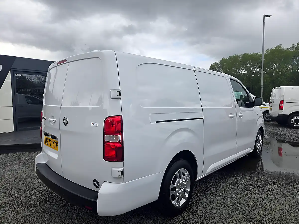 Used 2023 Vauxhall Vivaro Sportive White - Interior and Exterior details 8