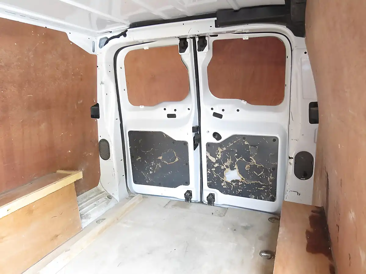 Used 2023 Vauxhall Vivaro Sportive White - Interior and Exterior details 13