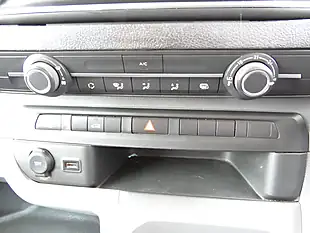 Used 2023 Vauxhall Vivaro Sportive White - Interior and Exterior details 16