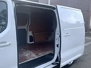 Used 2023 Vauxhall Vivaro Sportive White - Interior and Exterior details 11