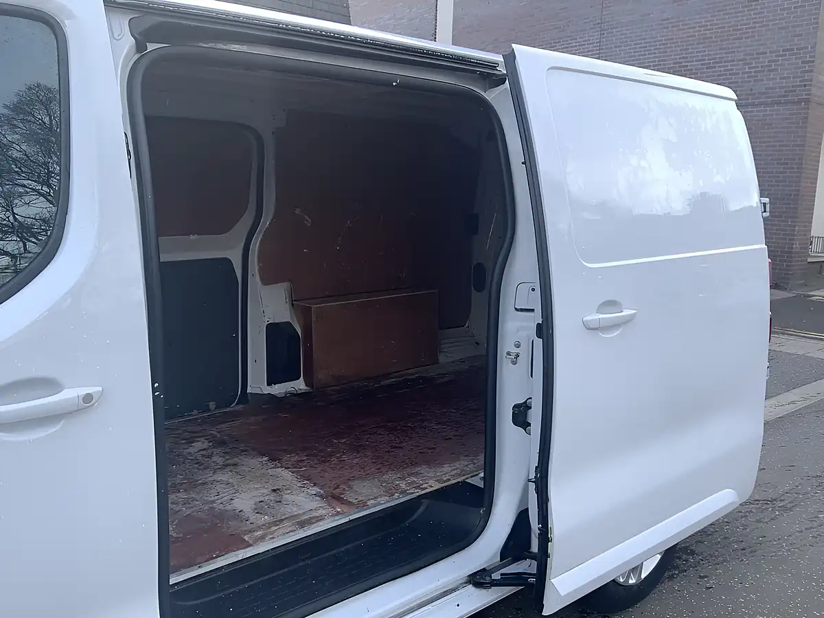Used 2023 Vauxhall Vivaro Sportive White - Interior and Exterior details 11