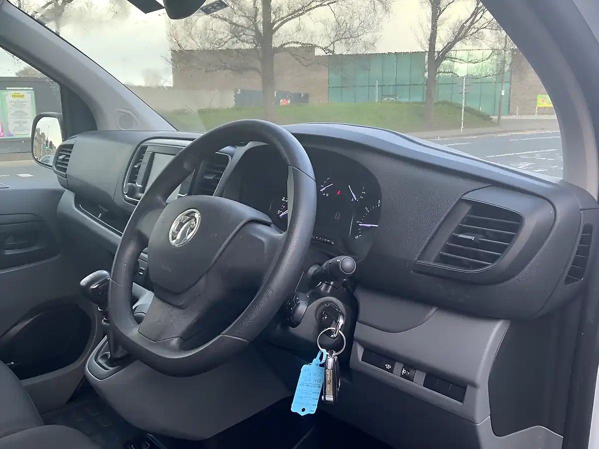 Used 2023 Vauxhall Vivaro Sportive White - Interior and Exterior details 14