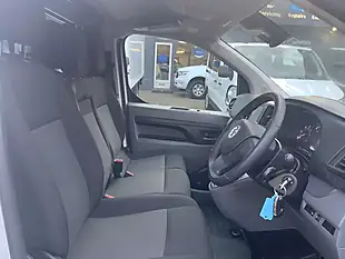 Used 2023 Vauxhall Vivaro Sportive White - Interior and Exterior details 18