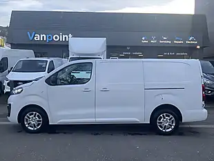Used 2023 Vauxhall Vivaro Sportive White - Interior and Exterior details 7