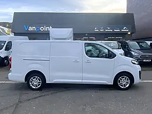 Used 2023 Vauxhall Vivaro Sportive White - Interior and Exterior details 8
