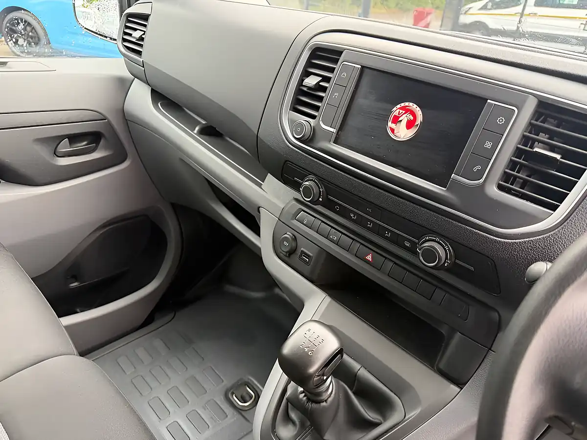 Used 2023 Vauxhall Vivaro Sportive White - Interior and Exterior details 13