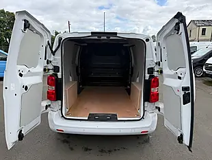 Used 2023 Vauxhall Vivaro Sportive White - Interior and Exterior details 15