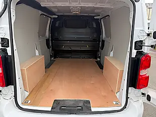 Used 2023 Vauxhall Vivaro Sportive White - Interior and Exterior details 16