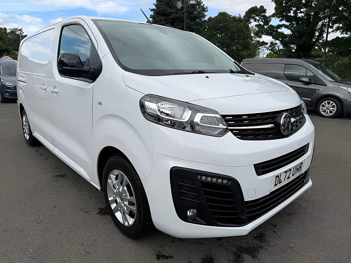 Used 2023 Vauxhall Vivaro Sportive White - Interior and Exterior details 7