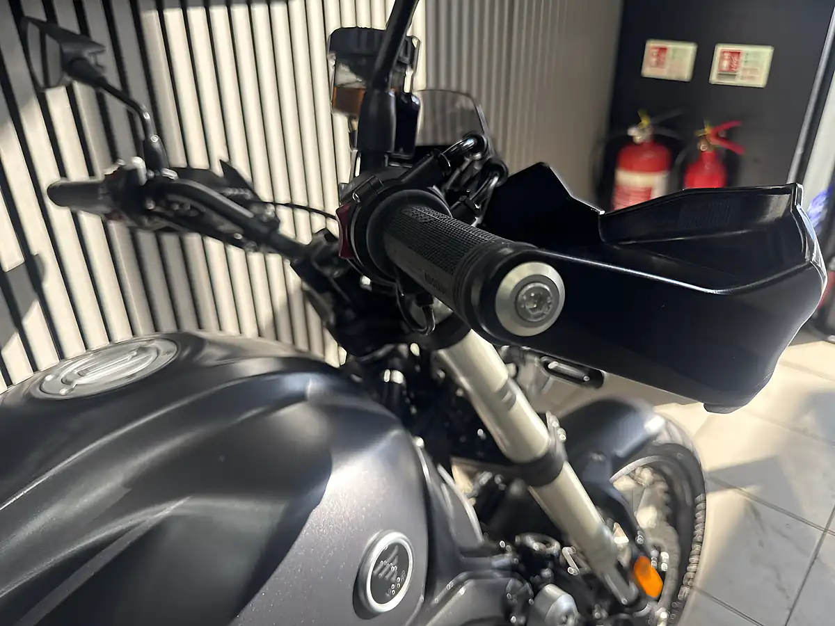 Used 2023 Voge Ac 525 X Black - Interior and Exterior details 10