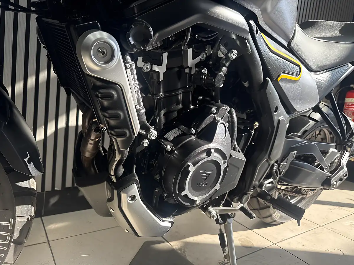 Used 2023 Voge Ac 525 X Black - Interior and Exterior details 13