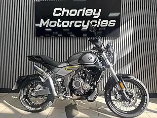 Used 2023 Voge Ac 525 X Black - Interior and Exterior details 8