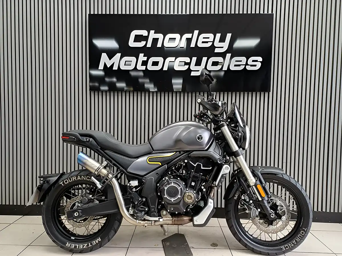Used 2023 Voge AC525X Adventure Black - Front View