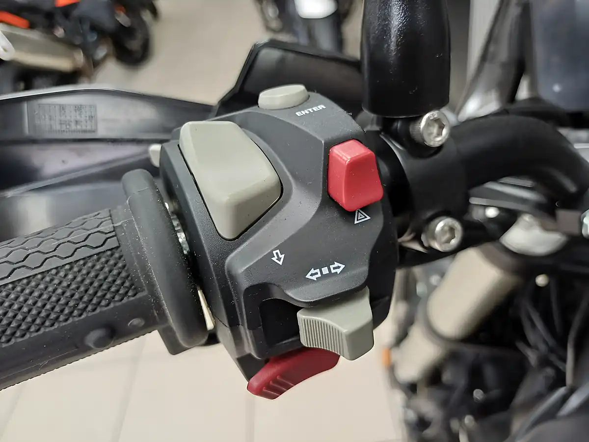 Used 2023 Voge AC525X Adventure Black - Interior and Exterior details 14
