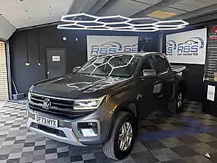 Used 2023 Volkswagen Amarok Life Grey - Interior and Exterior details 10