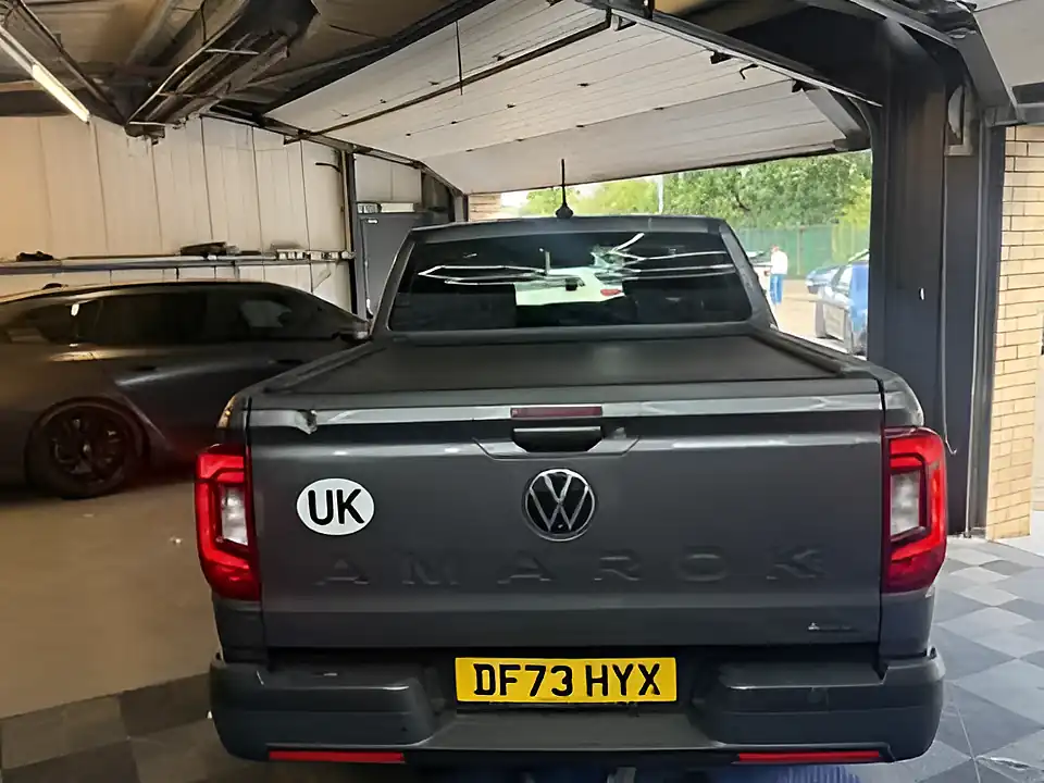 Used 2023 Volkswagen Amarok Life Grey - Interior and Exterior details 5
