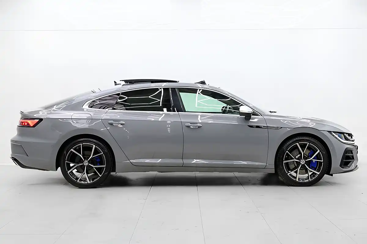 Used 2023 Volkswagen Arteon R Fastback Grey - Interior and Exterior details 11