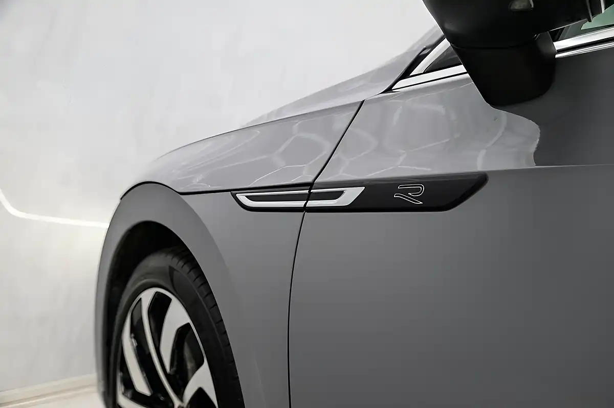 Used 2023 Volkswagen Arteon R-Line Fastback Grey - Interior and Exterior details 11