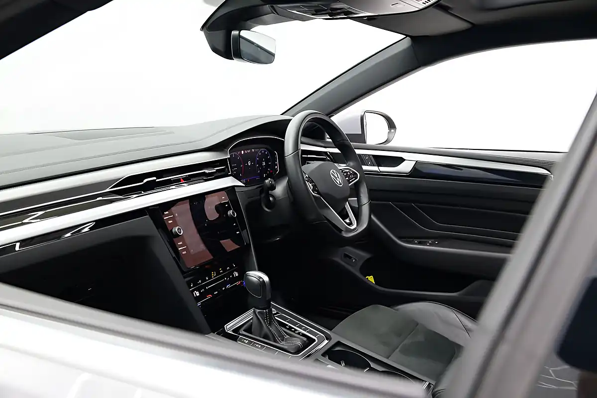 Used 2023 Volkswagen Arteon R-Line Fastback Grey - Interior and Exterior details 15