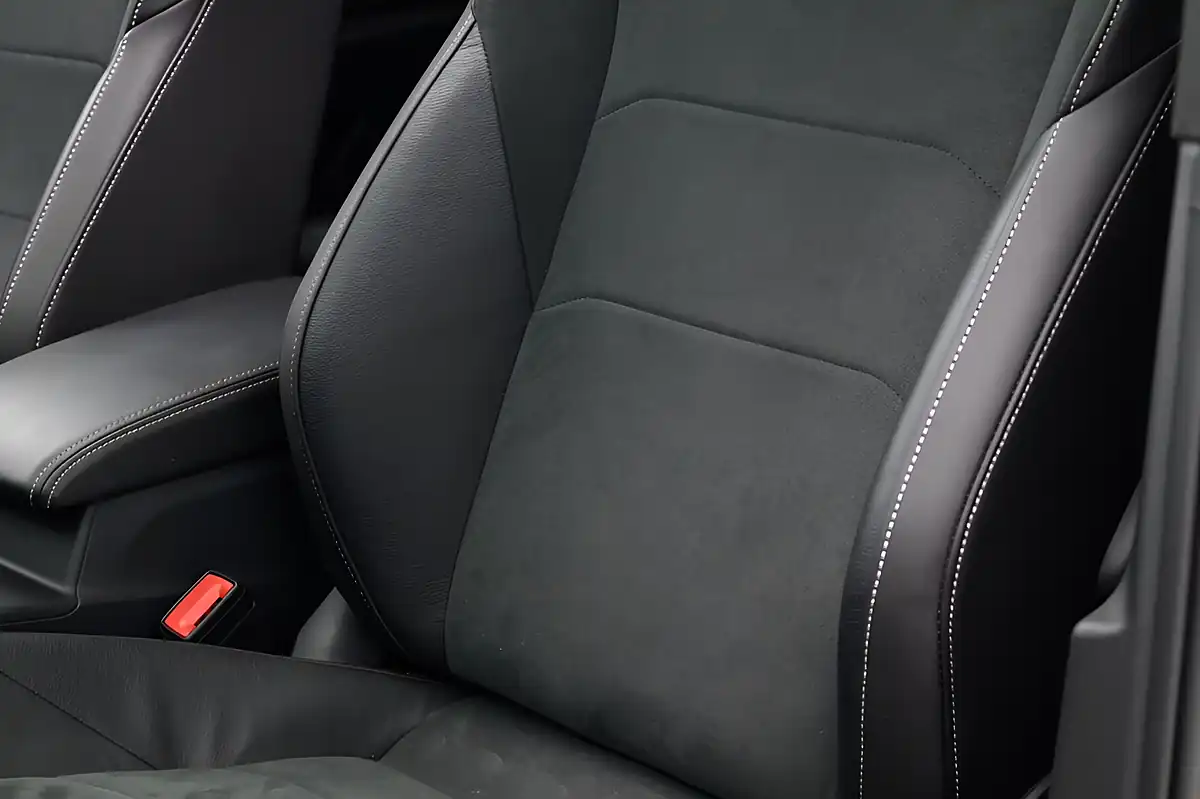 Used 2023 Volkswagen Arteon R-Line Fastback Grey - Interior and Exterior details 16