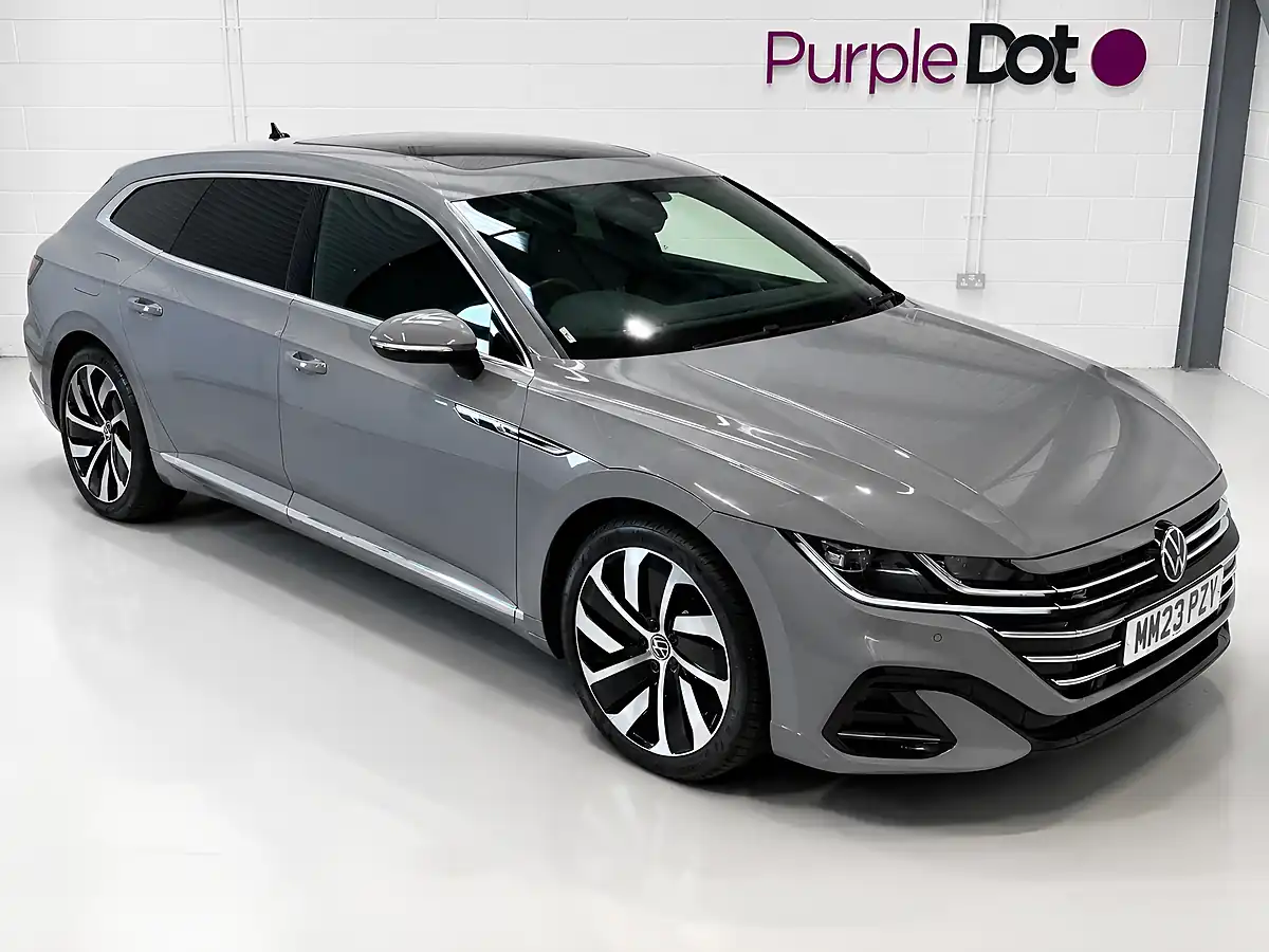 Used 2023 Volkswagen Arteon R-Line Shooting Brake Grey - Front View