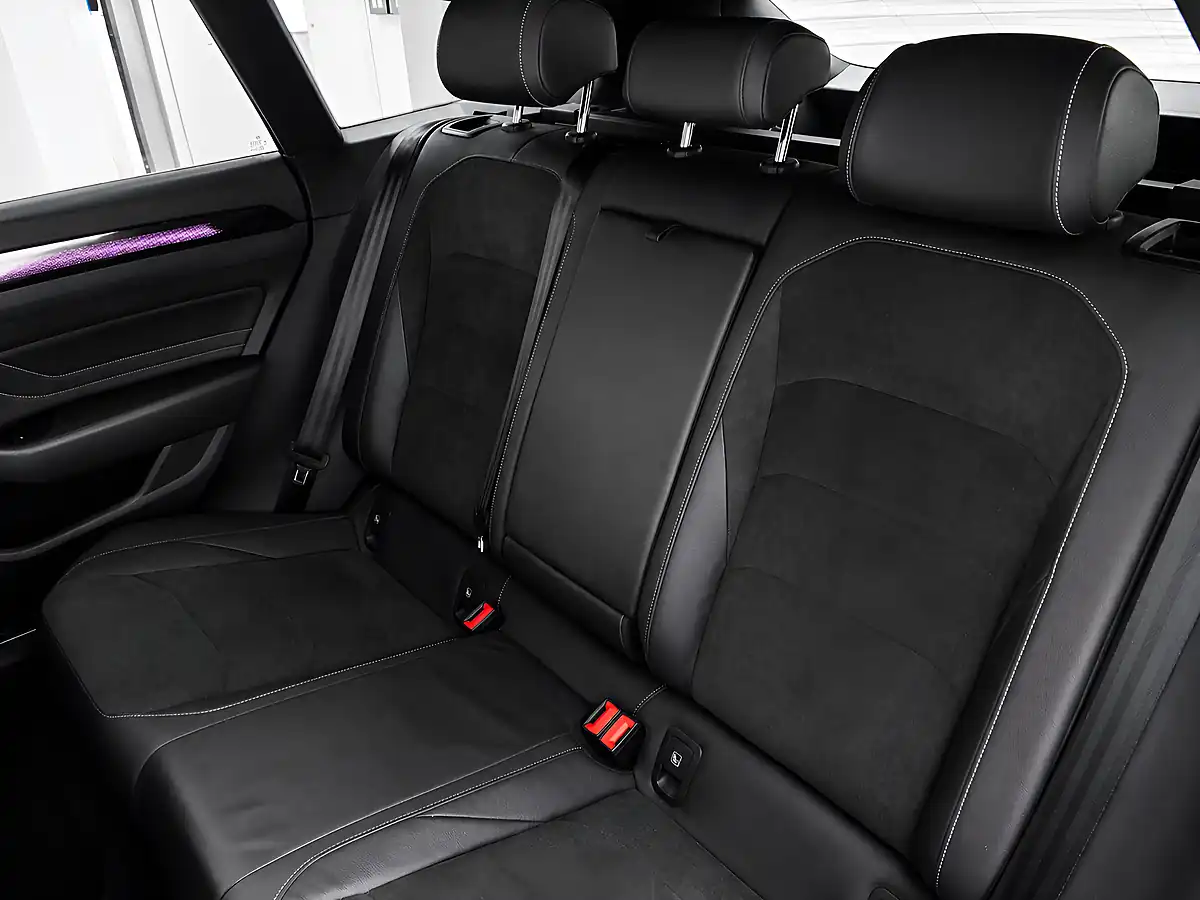 Used 2023 Volkswagen Arteon R-Line Shooting Brake Grey - Interior and Exterior details 17