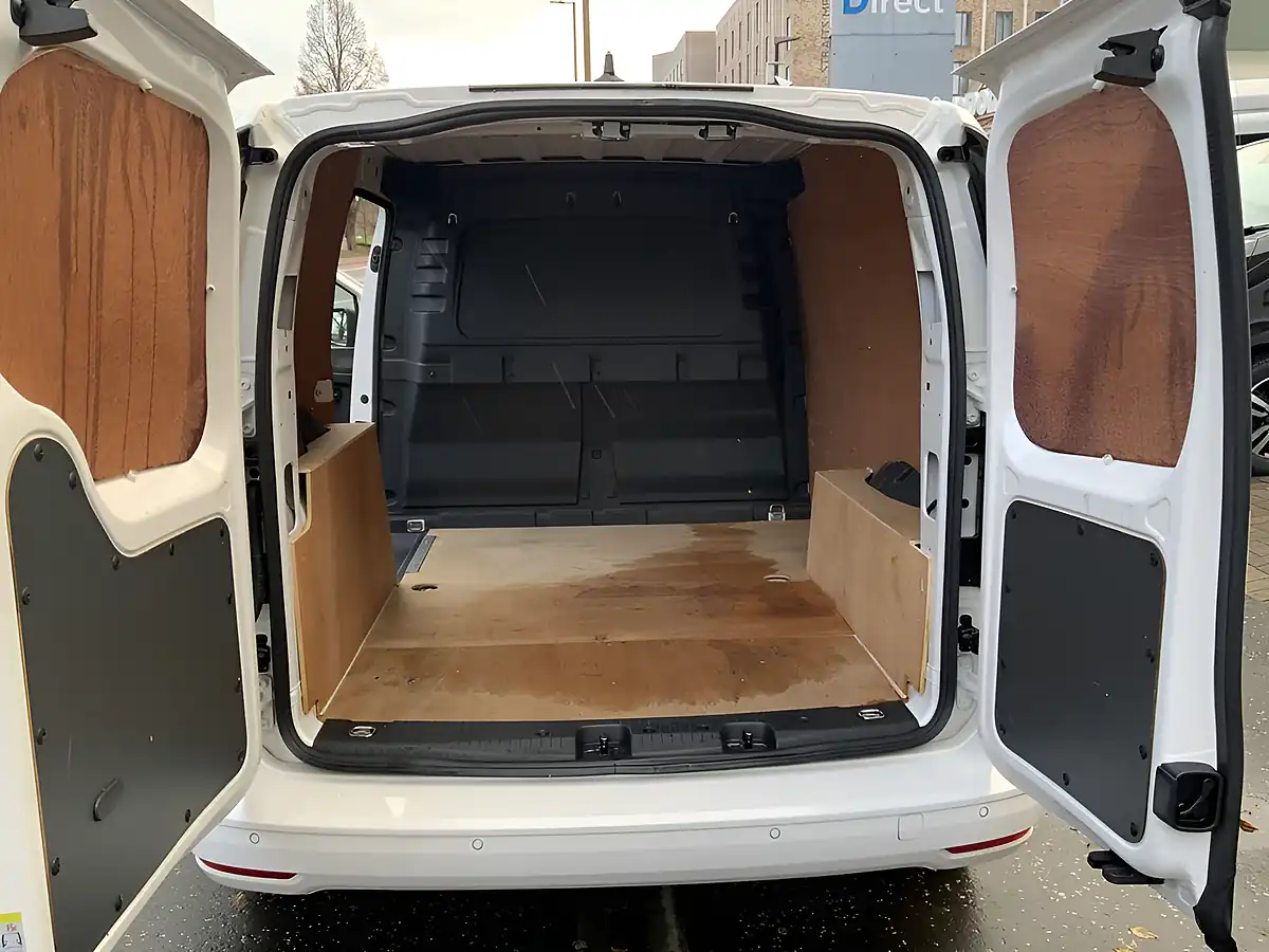 Used 2023 Volkswagen Caddy C20 Commerce Plus White - Interior and Exterior details 12