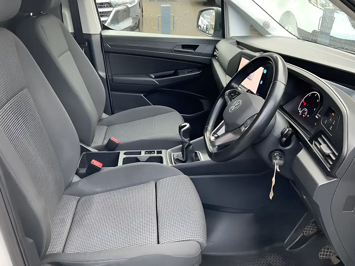 Used 2023 Volkswagen Caddy C20 Commerce Plus White - Interior and Exterior details 15
