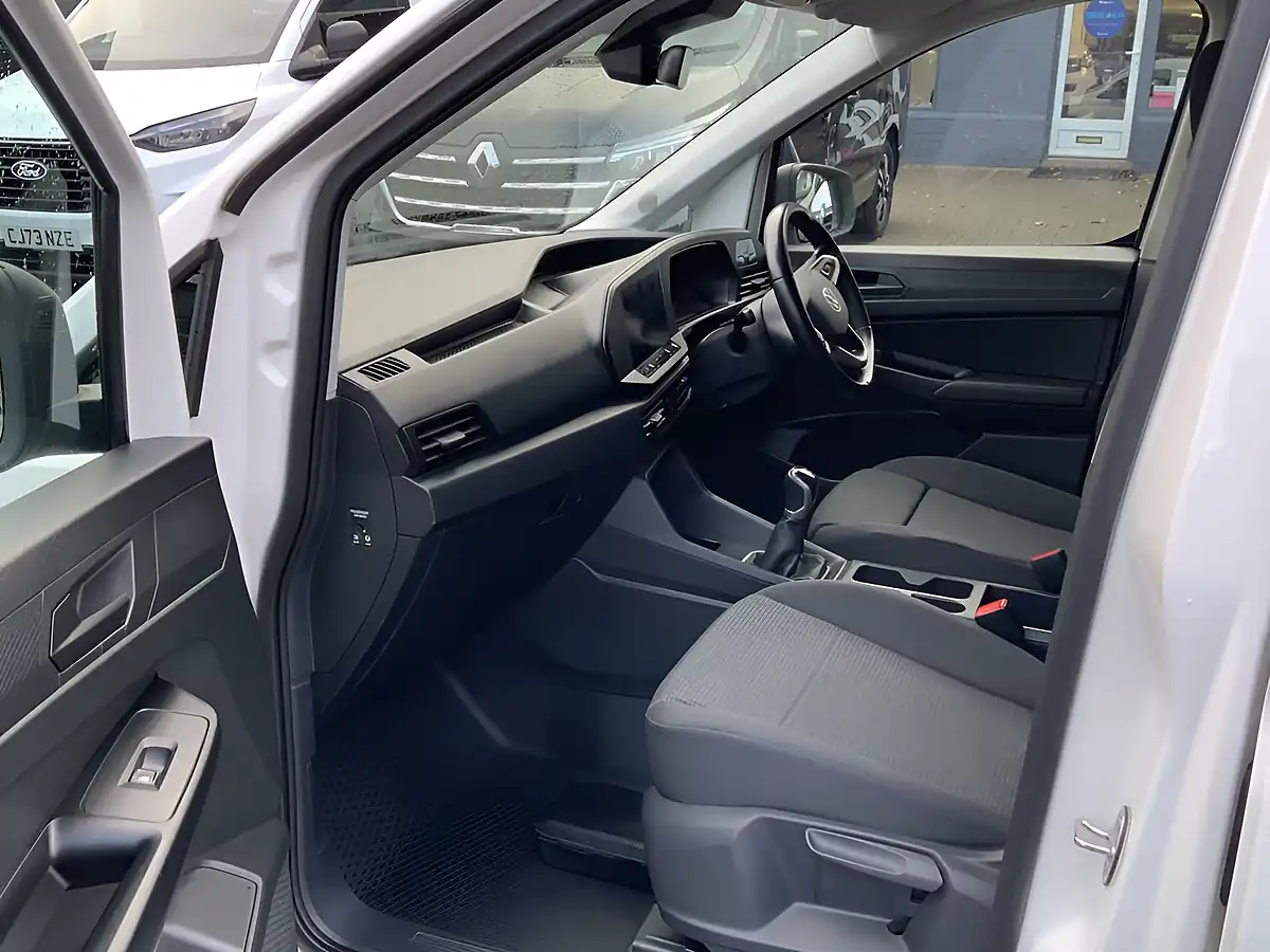 Used 2023 Volkswagen Caddy C20 Commerce Plus White - Interior and Exterior details 19