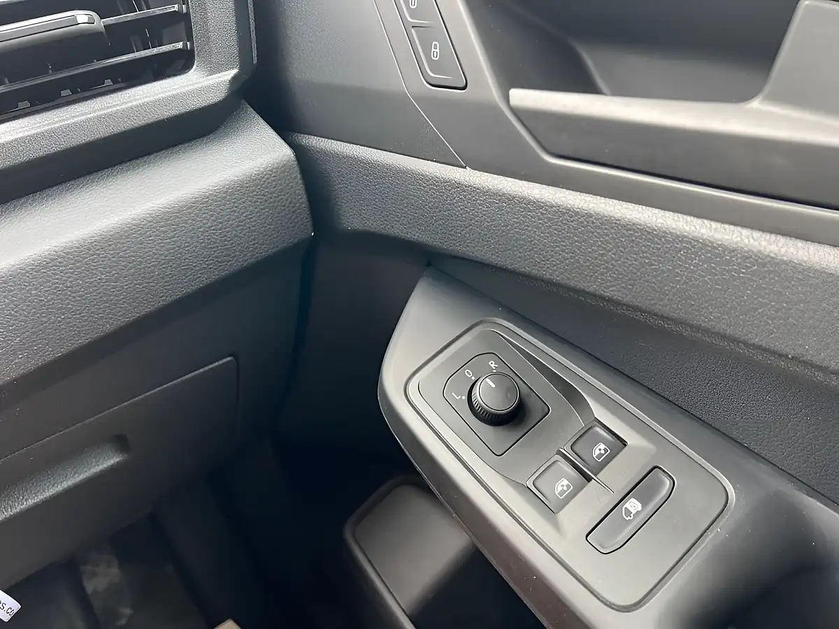 Used 2023 Volkswagen Caddy Commerce Plus Black - Interior and Exterior details 14