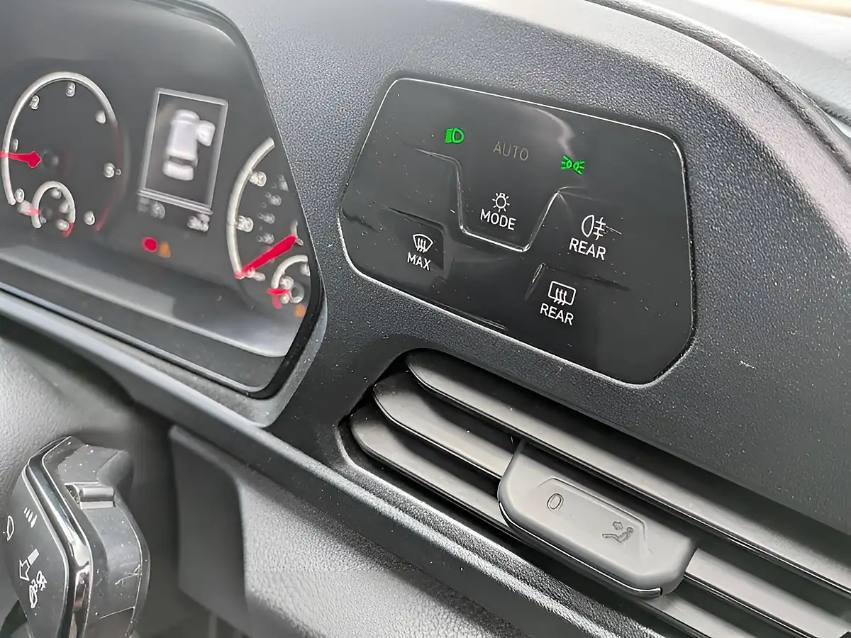 Used 2023 Volkswagen Caddy Commerce Plus Swb Black - Interior and Exterior details 13